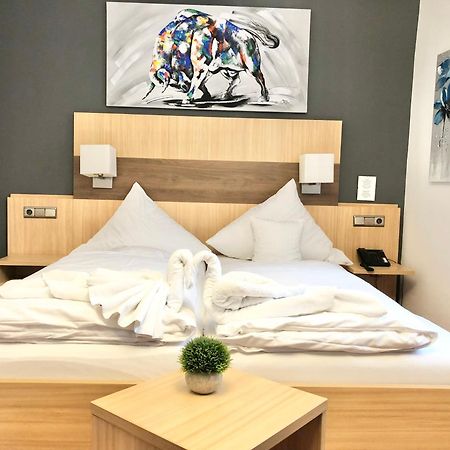 Hotel Garni "Brauerei Keller" Мильтенберг Экстерьер фото